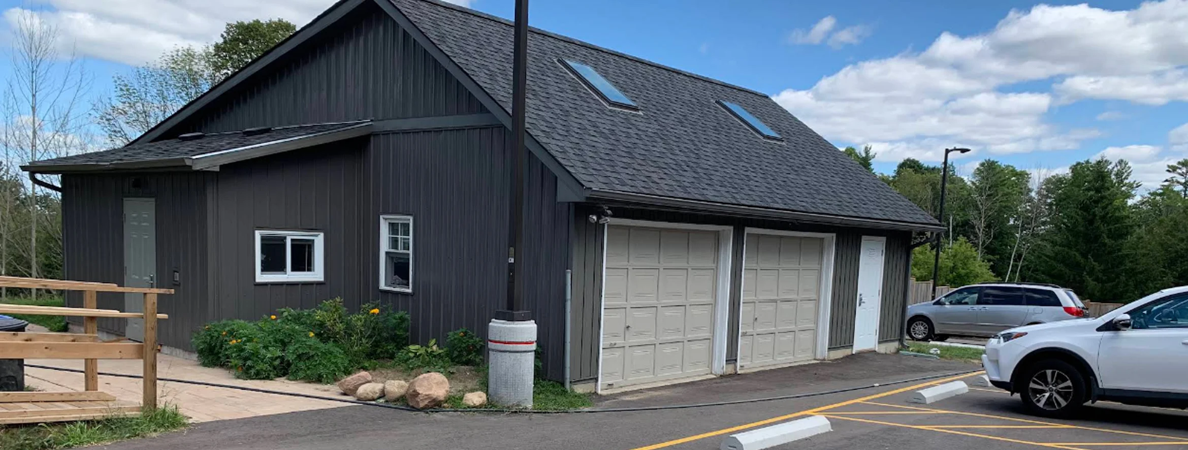 Exterior view of Islamic Centre of Waterloo Waterloo building